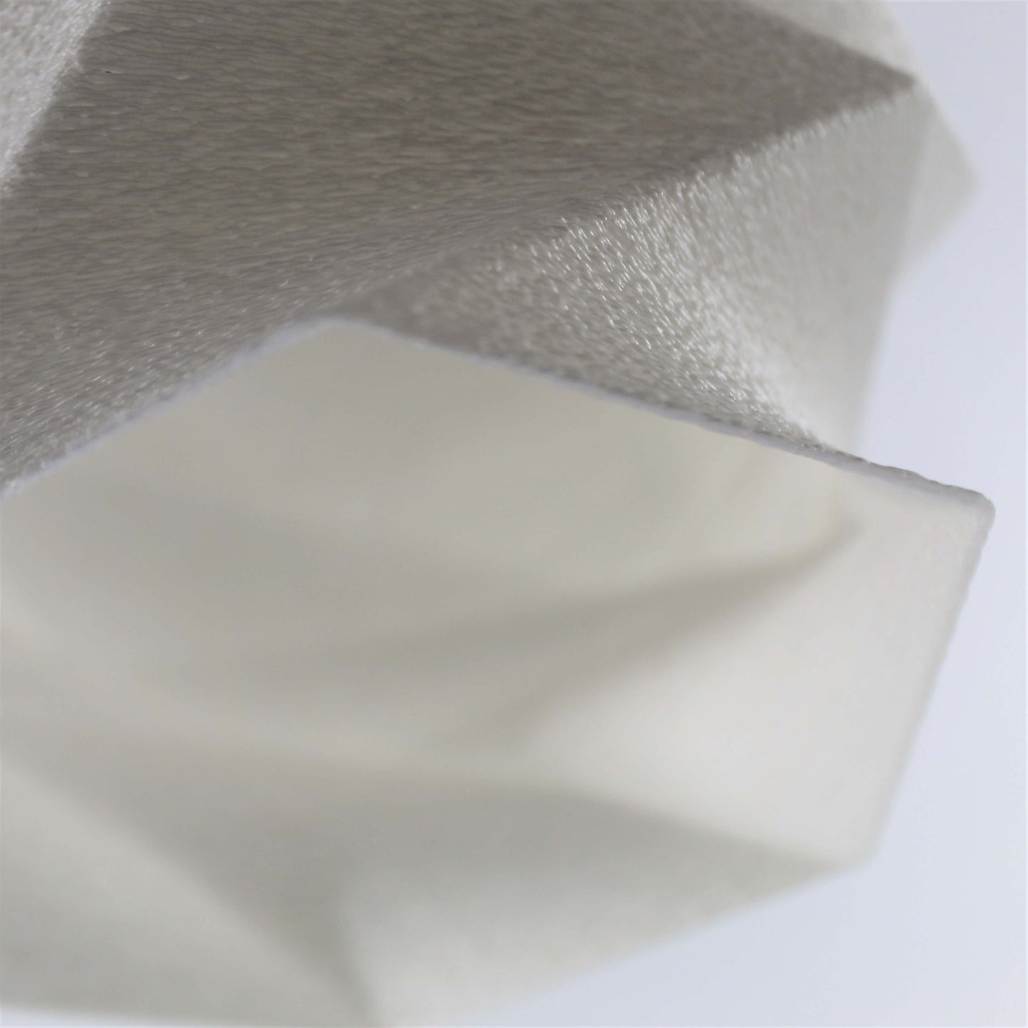 Peace N Joy FLOWING SHADE LS Modern Pendant Lamp - Sculptural Twisted Lampshade for Elegant Ambient Lighting